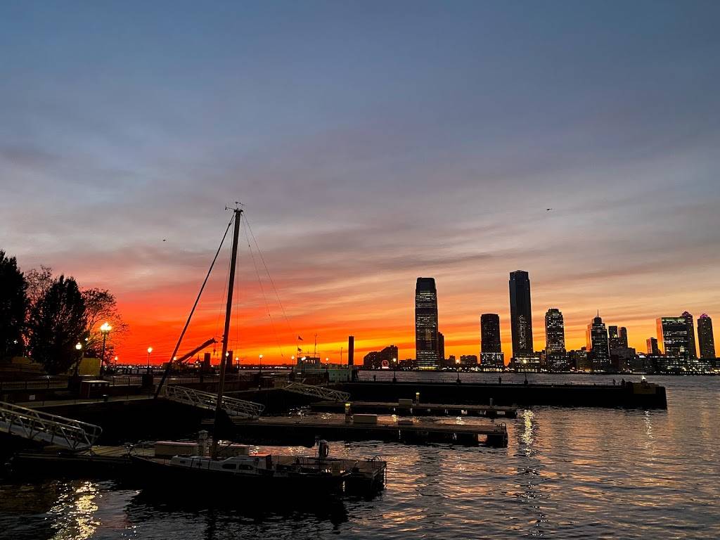 Liberty Bistro | restaurant | 225 Liberty St, New York, NY 10281, USA | 2129818588 OR +1 212-981-8588