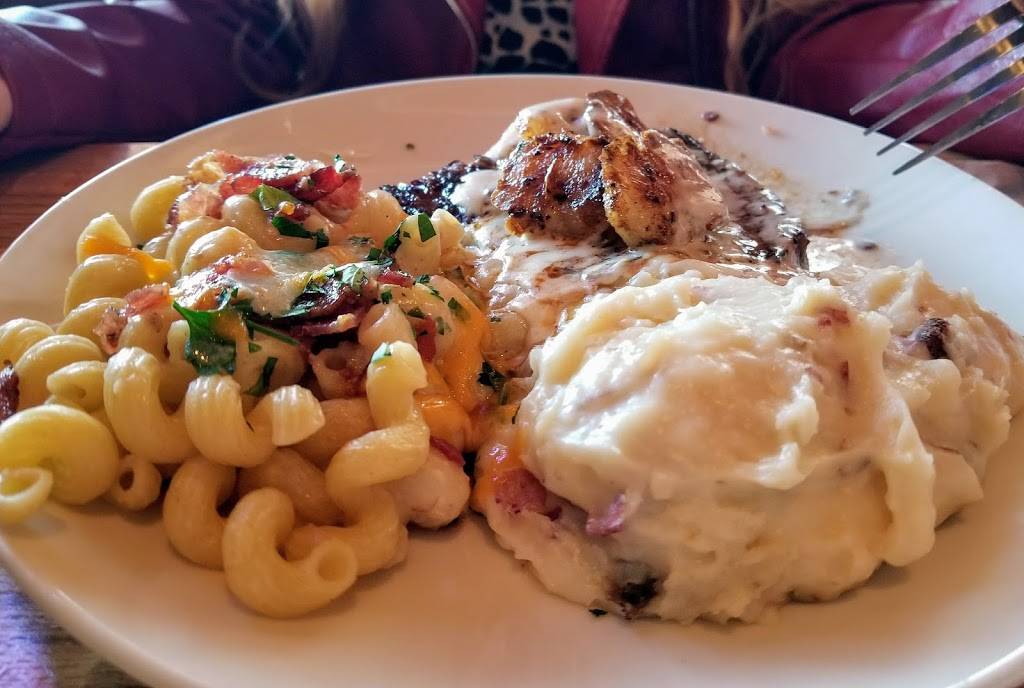 Applebees Grill + Bar | restaurant | 2100 N Roan St, Johnson City, TN 37601, USA | 4232830996 OR +1 423-283-0996