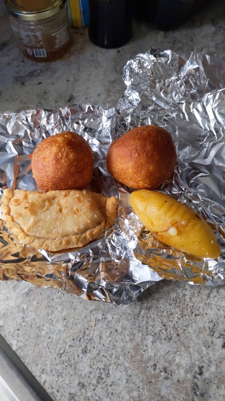 Sazón latino | restaurant | 129 Broadway St, Chicopee, MA 01020, USA | 4133313938 OR +1 413-331-3938