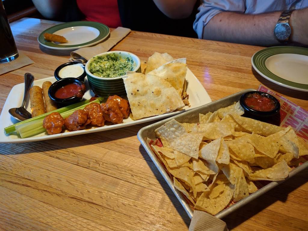 Applebees Grill + Bar | restaurant | 3501 S Rainbow Blvd, Las Vegas, NV 89103, USA | 7022203070 OR +1 702-220-3070