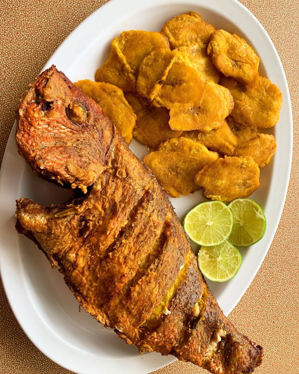 Lechonera El Caribe Restaurante | restaurant | 7591 University Blvd, Winter Park, FL 32792, USA | 4079603392 OR +1 407-960-3392