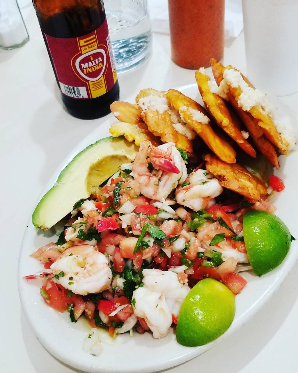 Jibaritos y Mas | restaurant | 3400 W Fullerton Ave, Chicago, IL 60647, USA | 7737998601 OR +1 773-799-8601