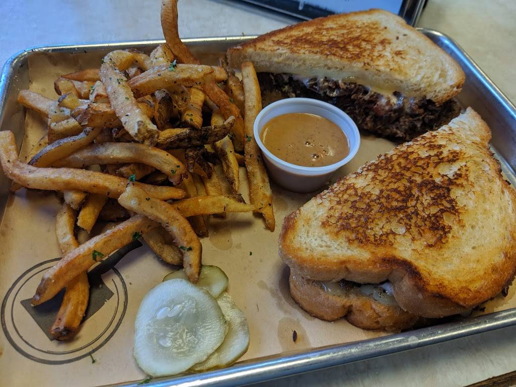 BEAST Craft BBQ Co. | restaurant | 20 S Belt W, Belleville, IL 62220, USA | 6182579000 OR +1 618-257-9000