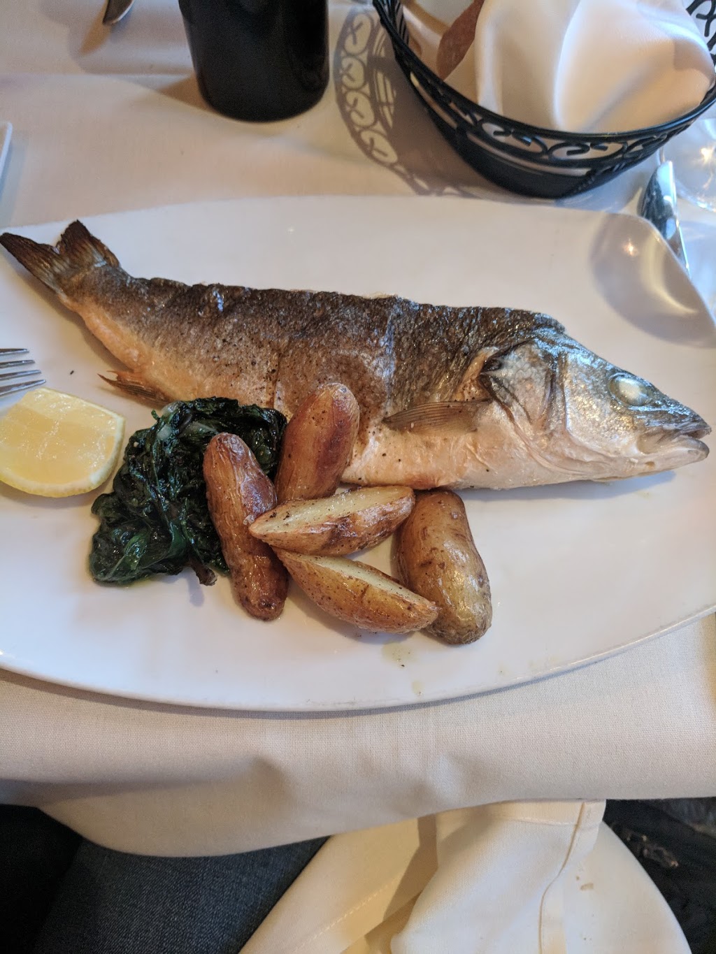 Paradiso Restaurant | restaurant | 1627 E Passyunk Ave, Philadelphia, PA 19148, USA | 2152712066 OR +1 215-271-2066