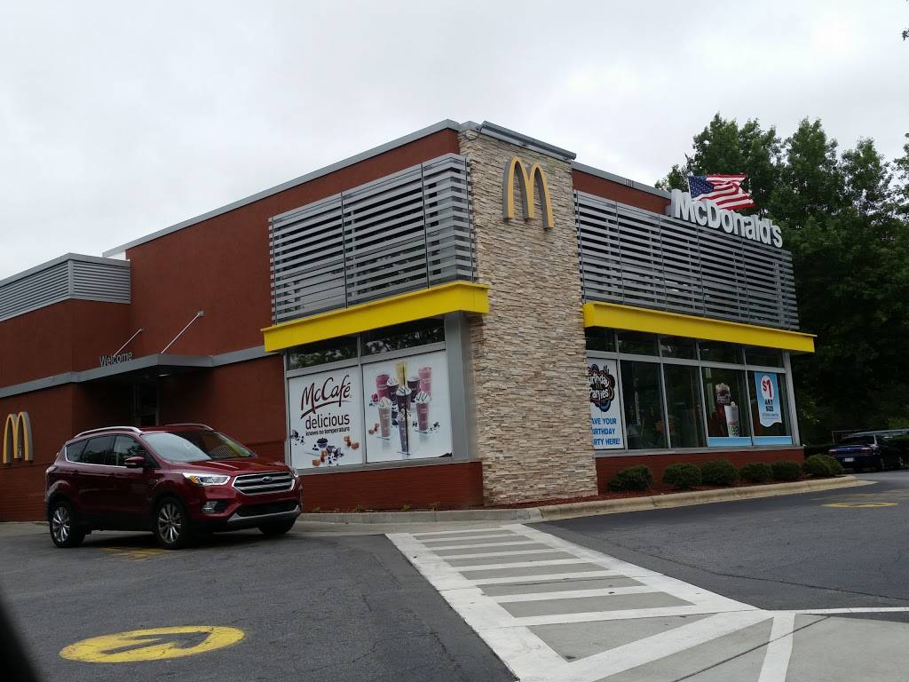 McDonalds | cafe | 1300 W Arlington Blvd, Greenville, NC 27834, USA | 2523211932 OR +1 252-321-1932