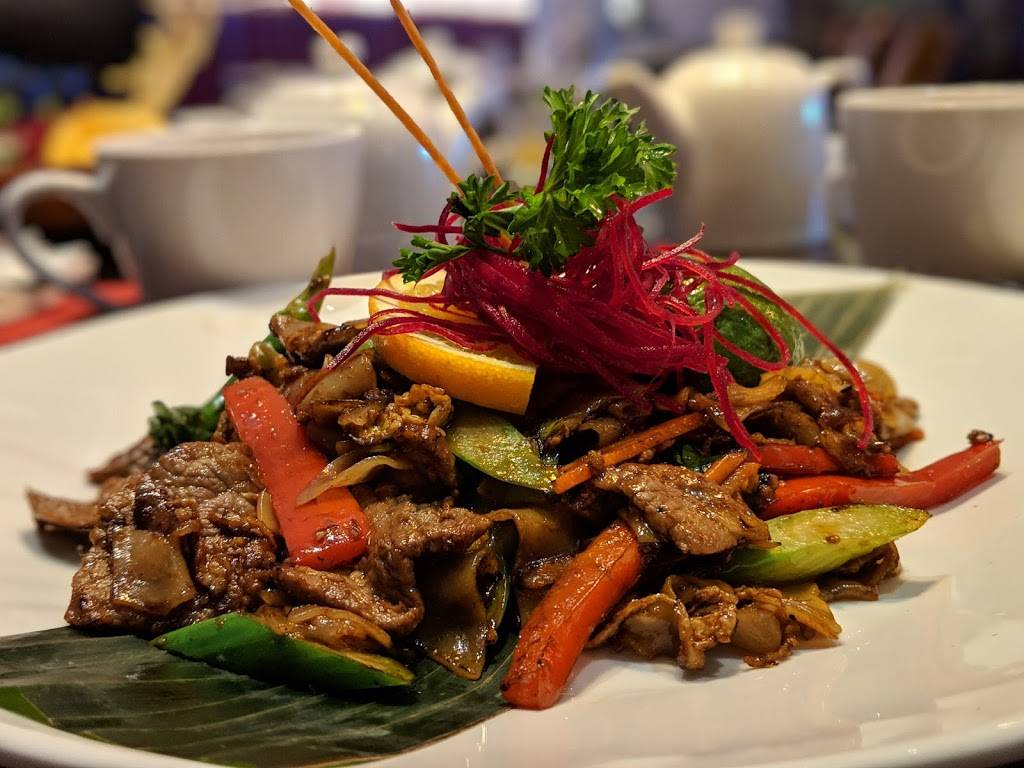 Chiang Mai | restaurant | 84 Park Lawn Rd, Etobicoke, ON M8Y 0B6, Canada | 6477488424 OR +1 647-748-8424