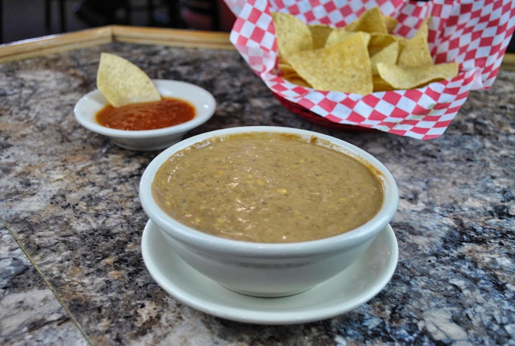 El Zarape Mexican Restaurant | restaurant | 2501 E Fulton St, Garden City, KS 67846, USA | 6202758181 OR +1 620-275-8181