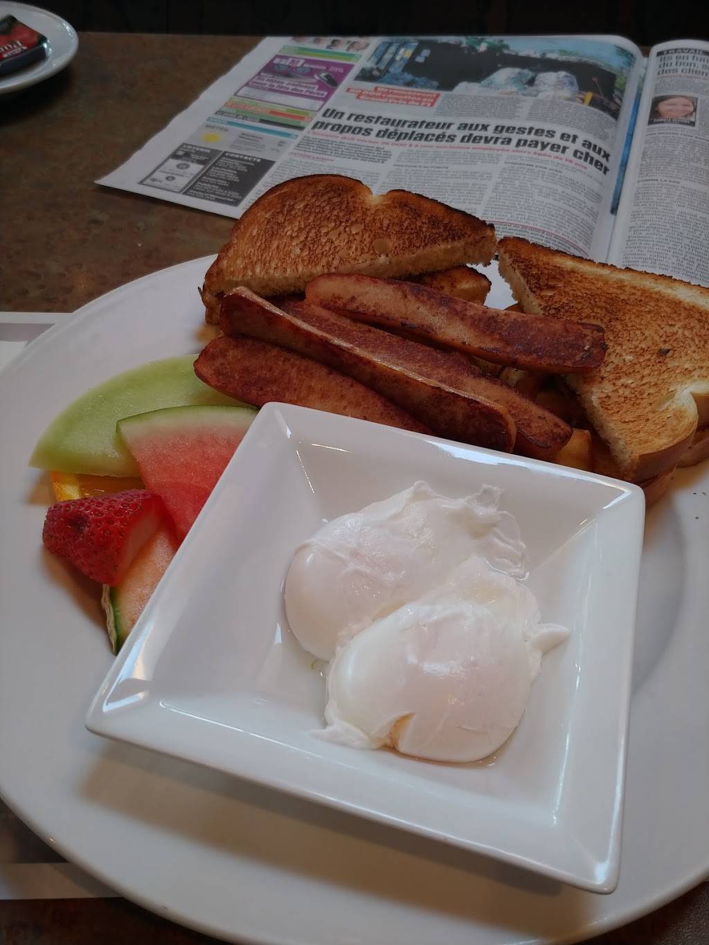 Mikes | restaurant | 340 Boulevard des Laurentides, Saint-Jérôme, QC J7Z 4L7, Canada | 4504385888 OR +1 450-438-5888