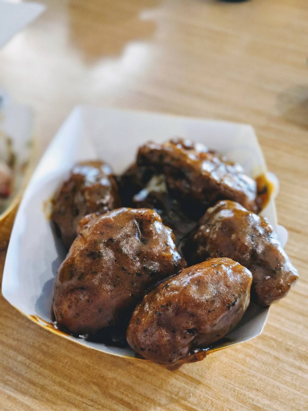 Buffalo Wild Wings | restaurant | 23600 Rockfield Blvd, Lake Forest, CA 92630, USA | 9495889464 OR +1 949-588-9464