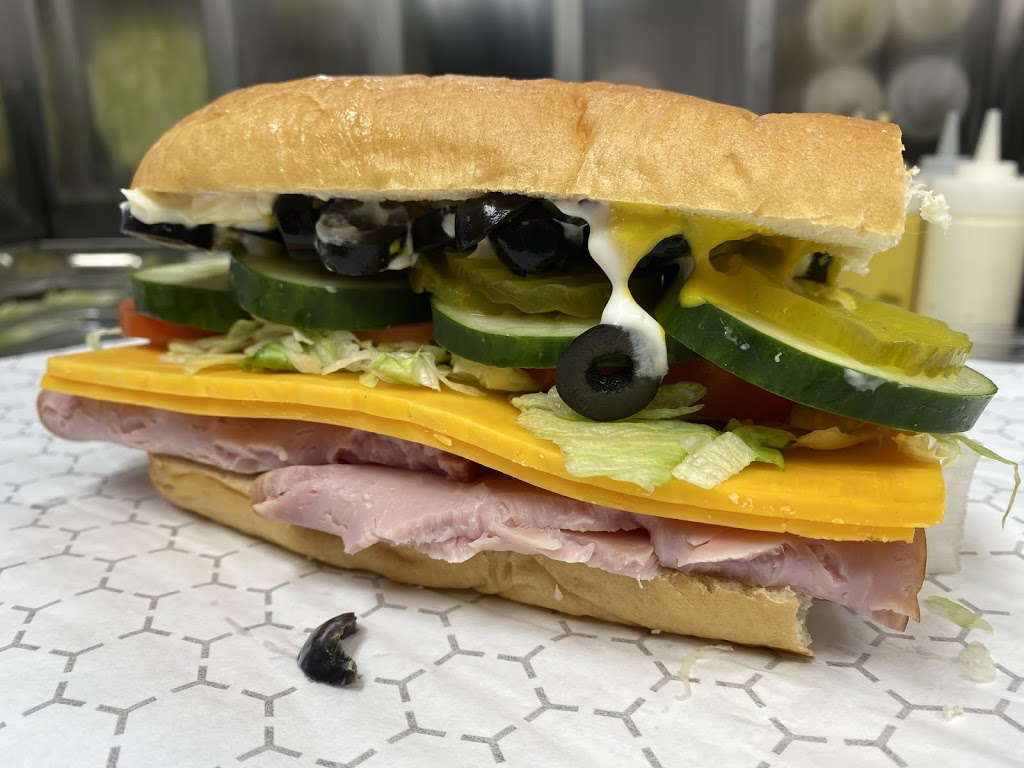 Chuck N Shys Monster Subs | restaurant | 3175 Appalachian Hwy STE 4, Jacksboro, TN 37757, USA | 4234378641 OR +1 423-437-8641