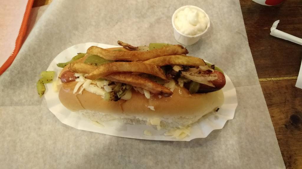 GOOD DOG Restaurant | restaurant | 34 Frazier Ave, Chattanooga, TN 37405, USA | 4234756175 OR +1 423-475-6175