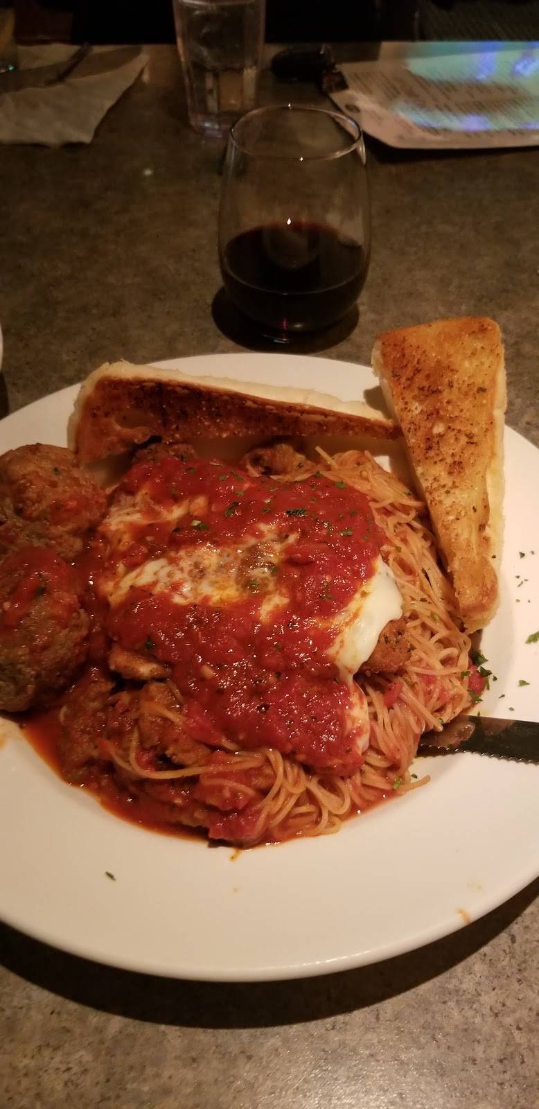 Ricardos Pizza | restaurant | 1812, 5627 Broad St, Greendale, WI 53129, USA | 4144211980 OR +1 414-421-1980