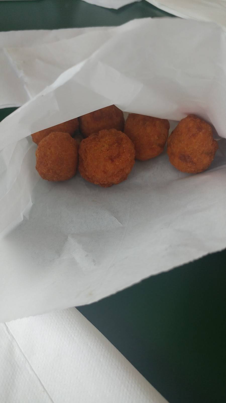 Smithville Dari Land | restaurant | 736 E Main St, Smithville, OH 44677, USA | 3306692259 OR +1 330-669-2259