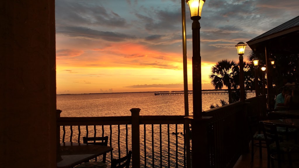 Sunset Grill on the Harbor | restaurant | 23241 Bayshore Rd, Port Charlotte, FL 33980, USA | 9417432800 OR +1 941-743-2800