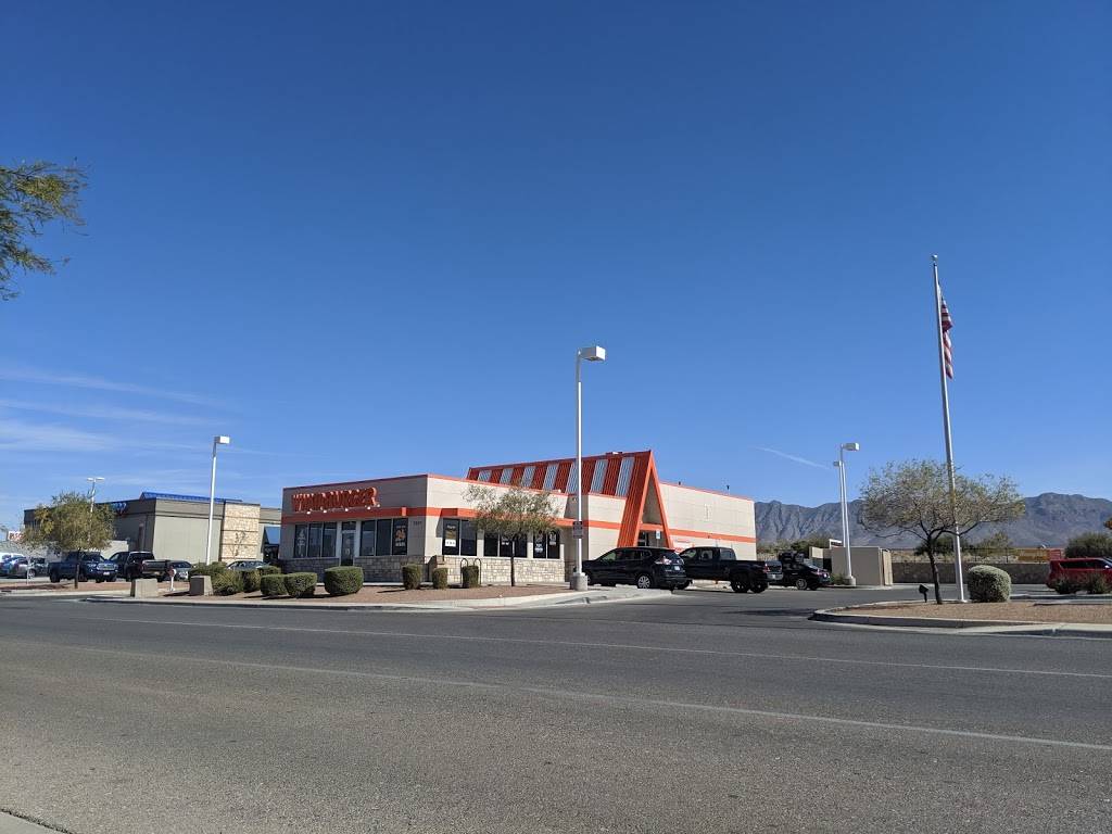 Whataburger | restaurant | 5270 Doniphan Dr, El Paso, TX 79932, USA | 9155843446 OR +1 915-584-3446