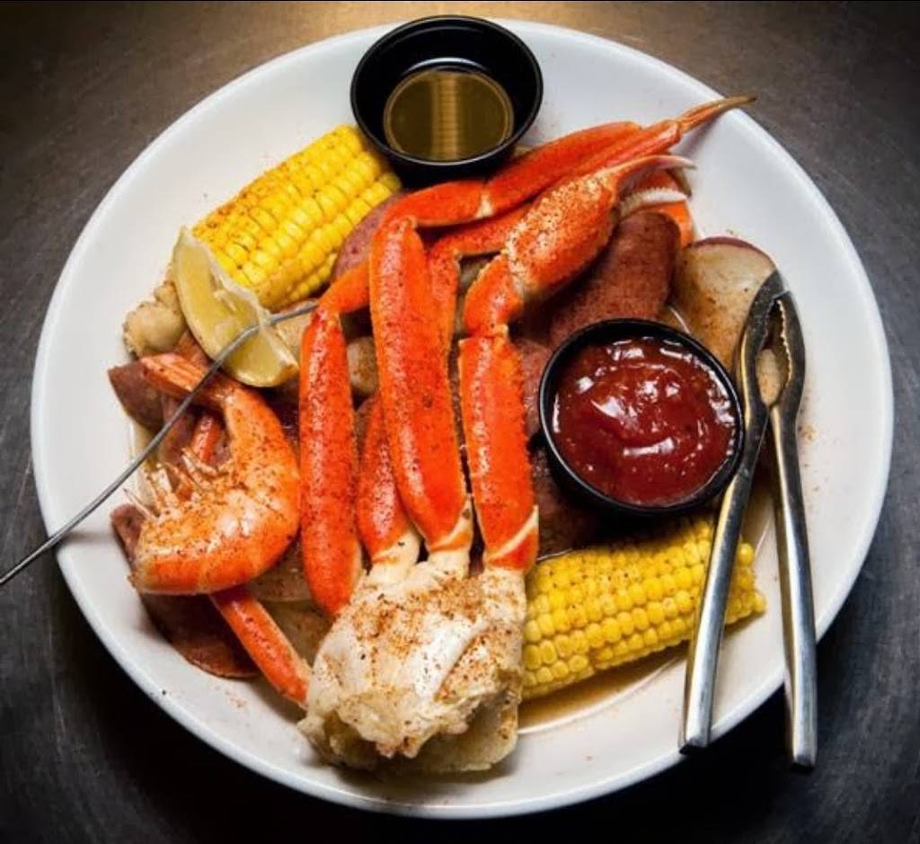 Salt Life Food Shack | restaurant | 1018 3rd St N, Jacksonville Beach, FL 32250, USA | 9043724456 OR +1 904-372-4456