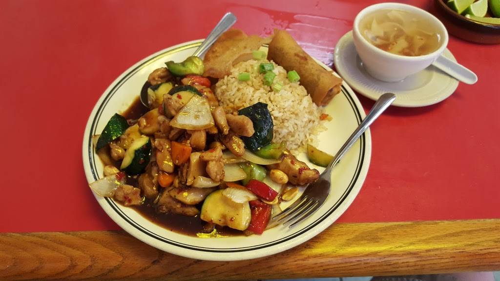 Royal Thai Grill | restaurant | 321 W McKellips Rd, Mesa, AZ 85201, USA | 4807339025 OR +1 480-733-9025