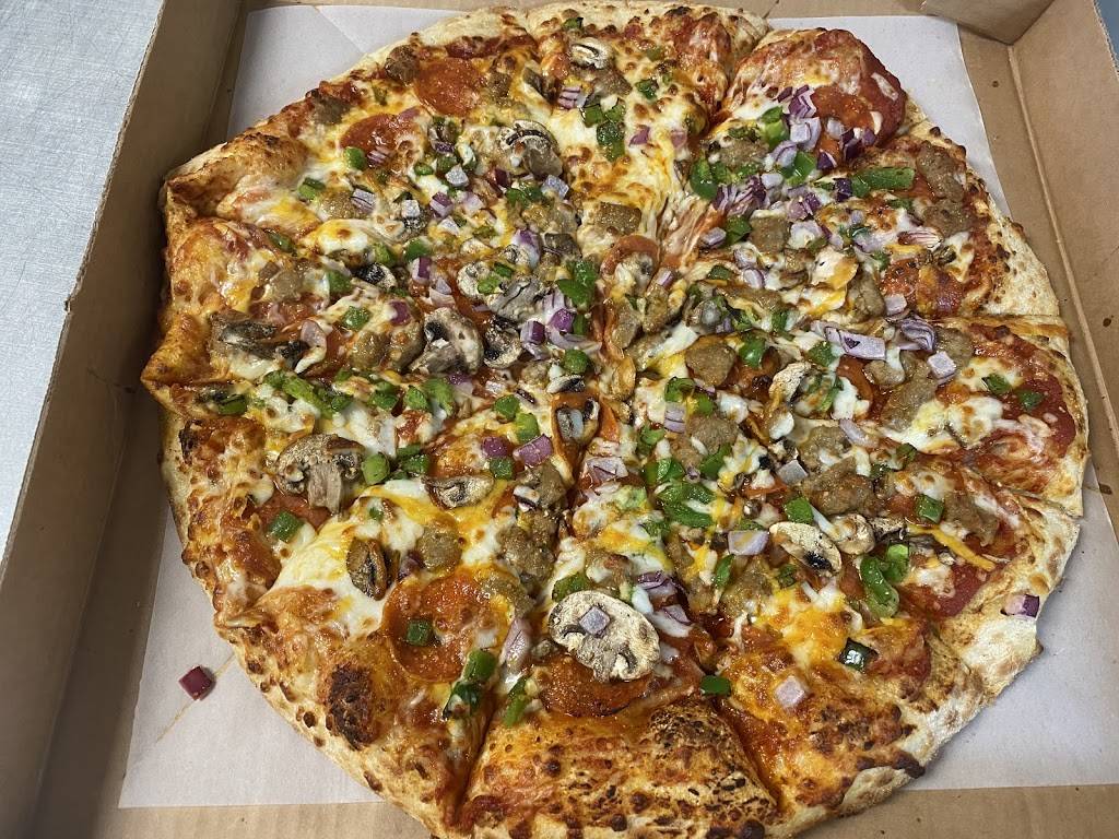 Legends & Lore Pizzeria | restaurant | 119 Pedigo Rd, Madisonville, TN 37354, USA | 4234424646 OR +1 423-442-4646