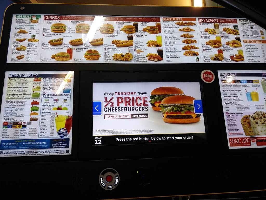 Sonic Drive-In | restaurant | 8431 Lucas and Hunt Rd, St. Louis, MO 63136, USA | 3143823031 OR +1 314-382-3031