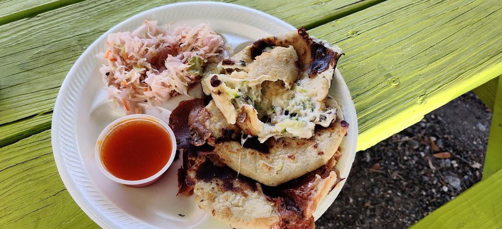 Mi Cielo Pupuseria | restaurant | 3801 US-92, Plant City, FL 33566, USA | 8133606833 OR +1 813-360-6833