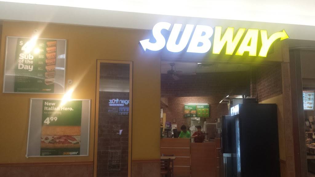 Subway | restaurant | 2900 Warden Ave #100, Scarborough, ON M1W 2S5, Canada | 4164969875 OR +1 416-496-9875