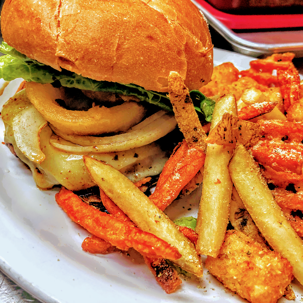 Elvies Bistro | restaurant | 105 E Center St ste b, Centralia, WA 98531, USA | 3607363926 OR +1 360-736-3926