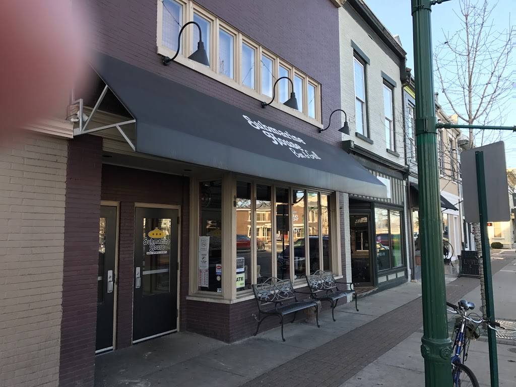 Submarine House | restaurant | 14 N Market St, Troy, OH 45373, USA | 9373356479 OR +1 937-335-6479