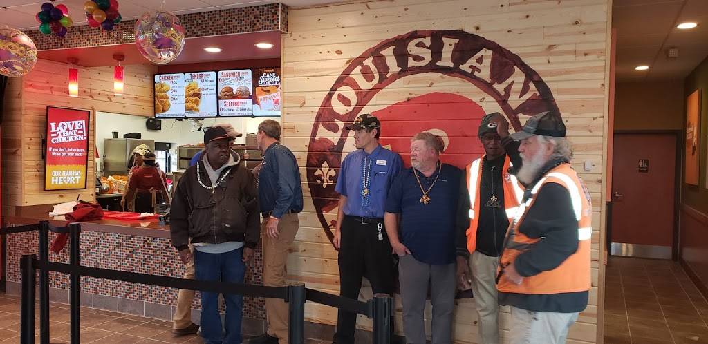 Popeyes Louisiana Kitchen | restaurant | 832 W Johnson St, Fond du Lac, WI 54935, USA | 9202668046 OR +1 920-266-8046