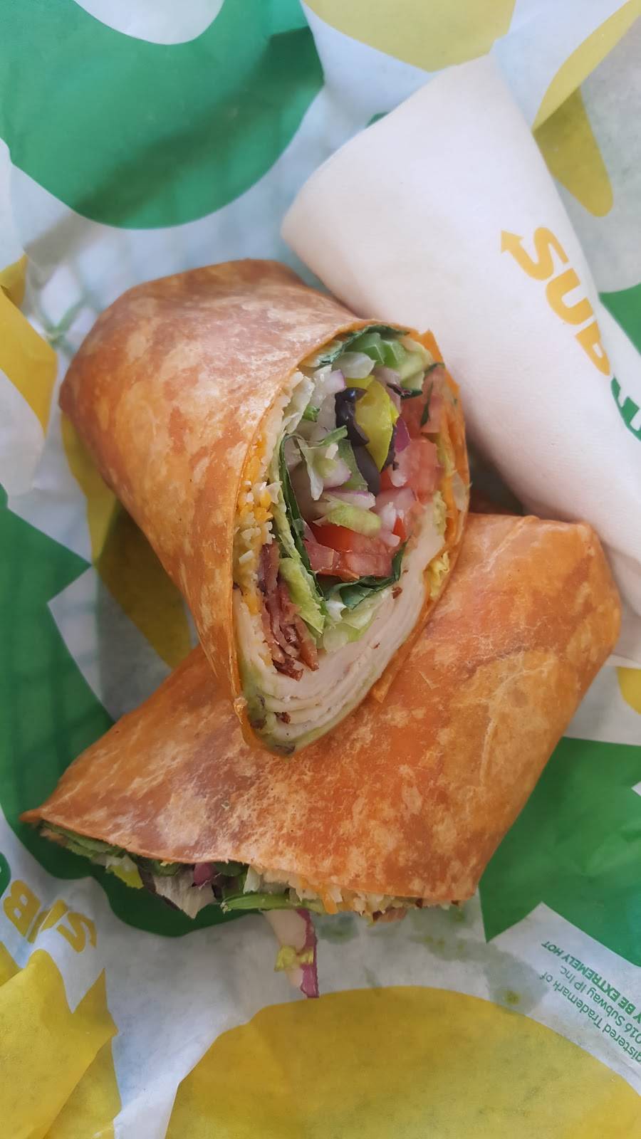 Subway | restaurant | 31120 W Hwy 60, Wittmann, AZ 85361, USA | 6233880764 OR +1 623-388-0764