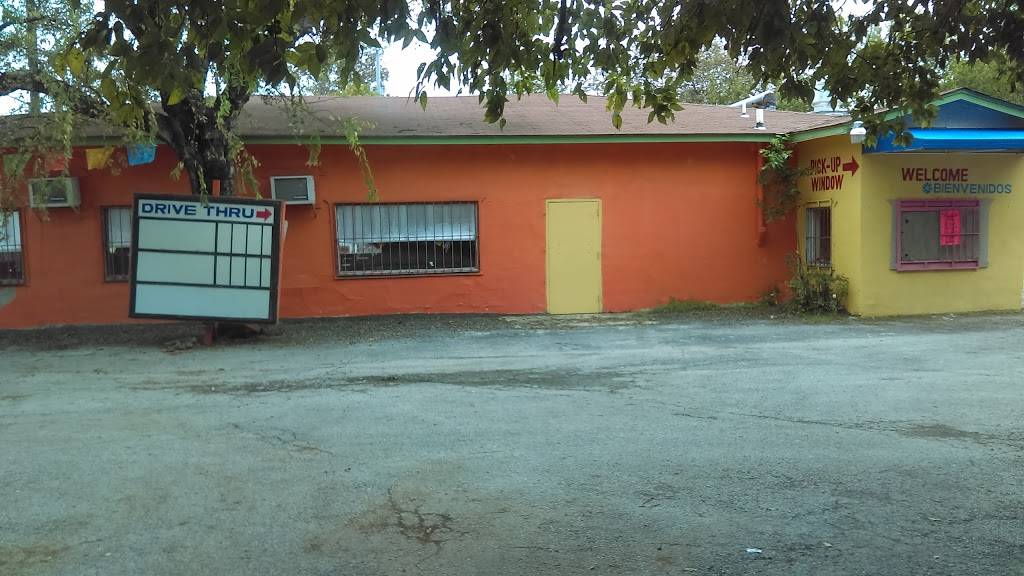 Casa Dos Laredos | restaurant | 606 New Laredo Hwy, San Antonio, TX 78211, USA | 2105981066 OR +1 210-598-1066