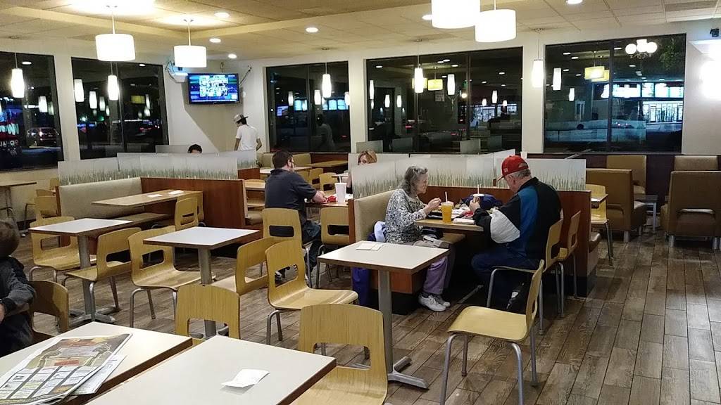 Wendys | restaurant | 2421 Cohasset Rd, Chico, CA 95926, USA | 5303458857 OR +1 530-345-8857