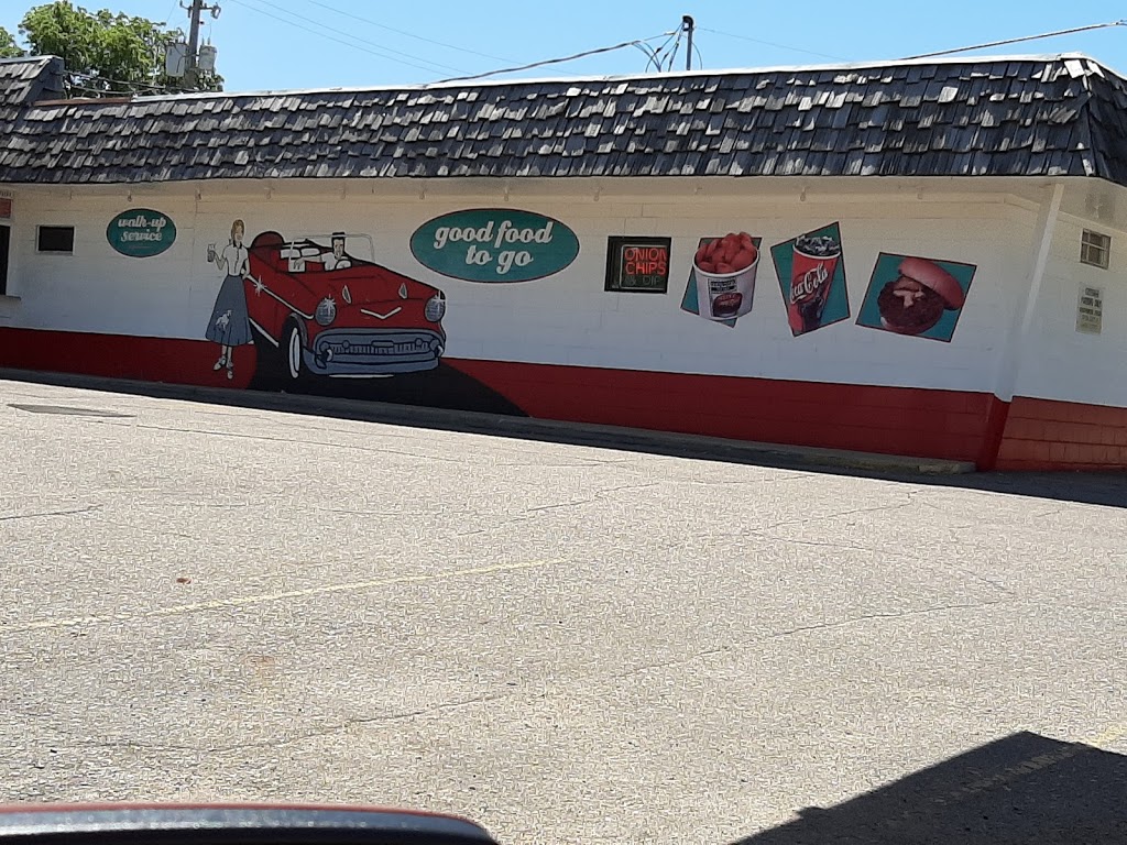 Tastee Inn & Out | restaurant | 2610 Gordon Dr, Sioux City, IA 51106, USA | 7122550857 OR +1 712-255-0857