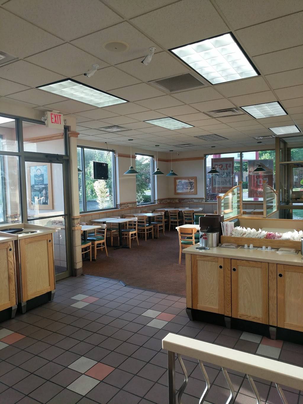 Wendys | restaurant | 4277 Monroe St, Toledo, OH 43606, USA | 4194724635 OR +1 419-472-4635