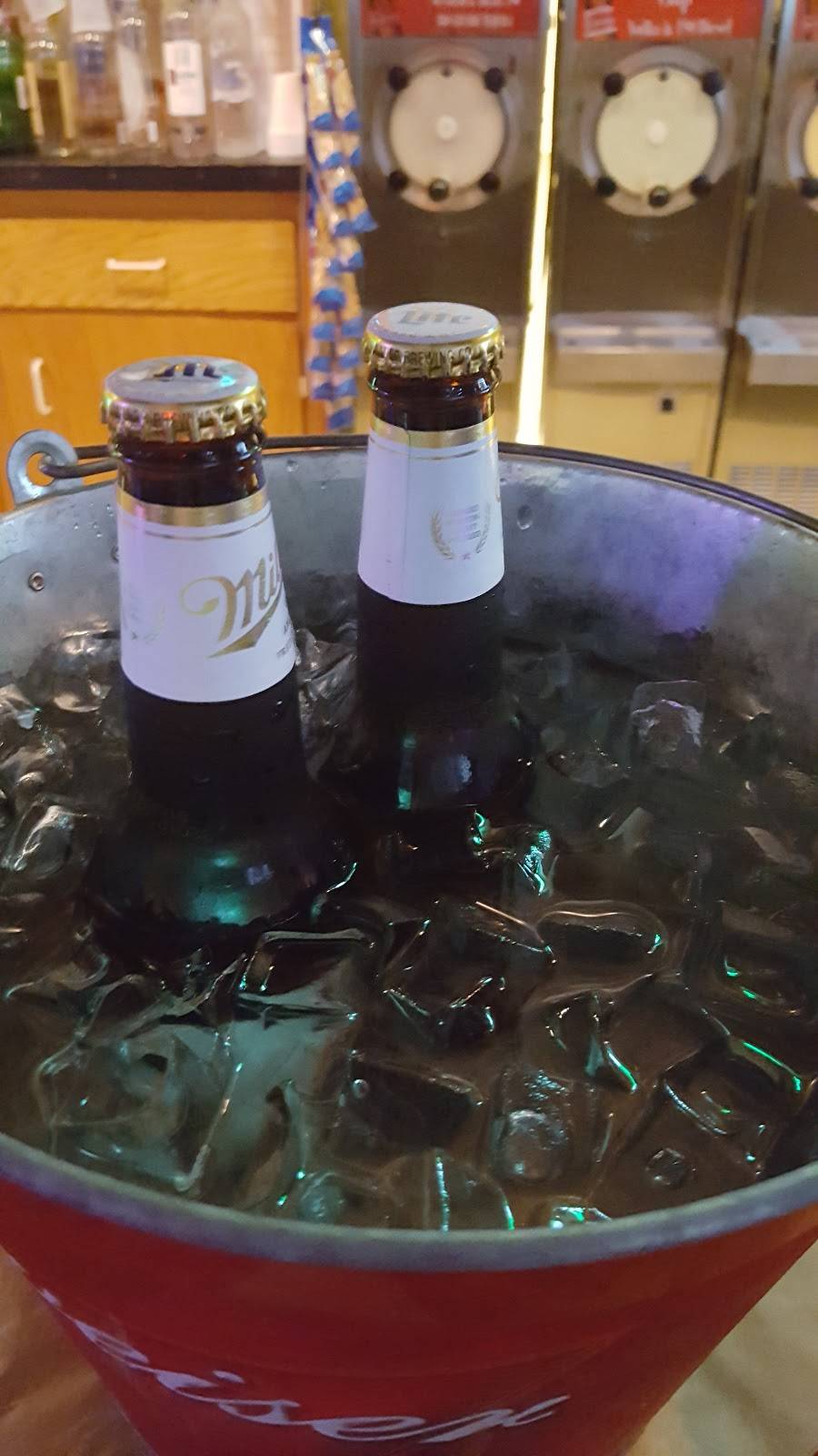 Norms Daiquiris & Grill | restaurant | 303 N Canal Blvd, Thibodaux, LA 70301, USA | 9854465393 OR +1 985-446-5393