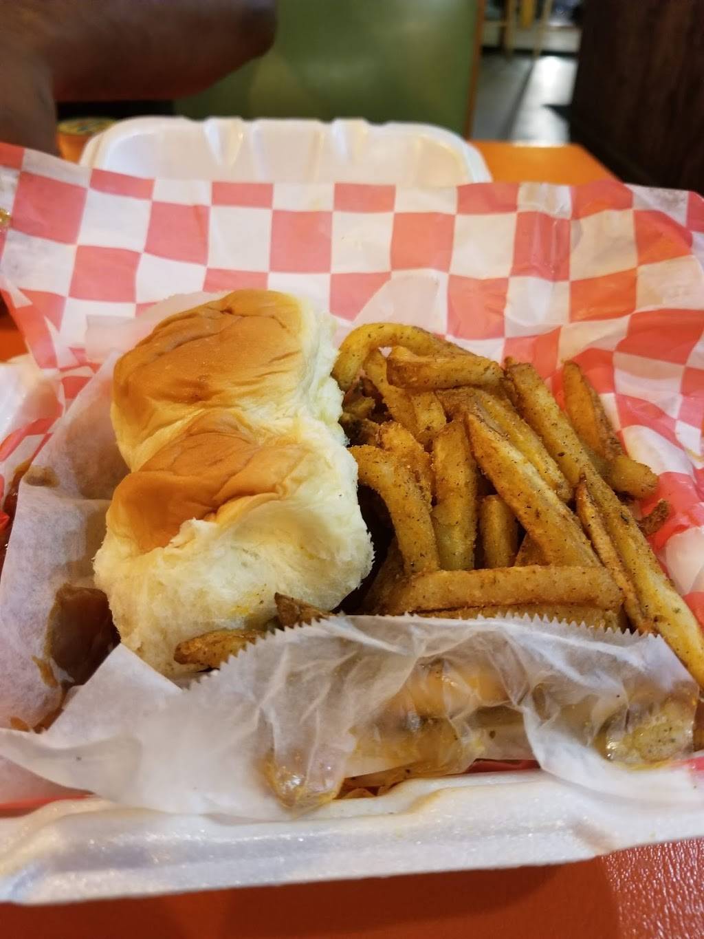 SIRG Wings & More | restaurant | 1001 S Interstate 35 East Service Rd #324B, DeSoto, TX 75115, USA | 9722240061 OR +1 972-224-0061