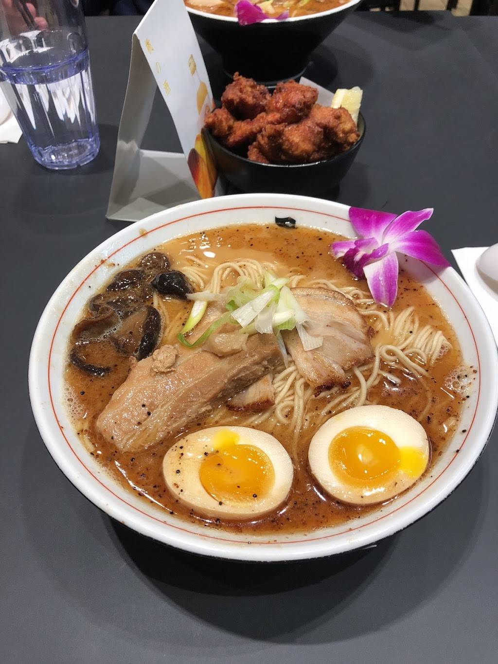 Sansotei Ramen Square One | restaurant | 100 City Centre Dr Unit 2 - 817, Mississauga, ON L5B 2C9, Canada | 9052328890 OR +1 905-232-8890