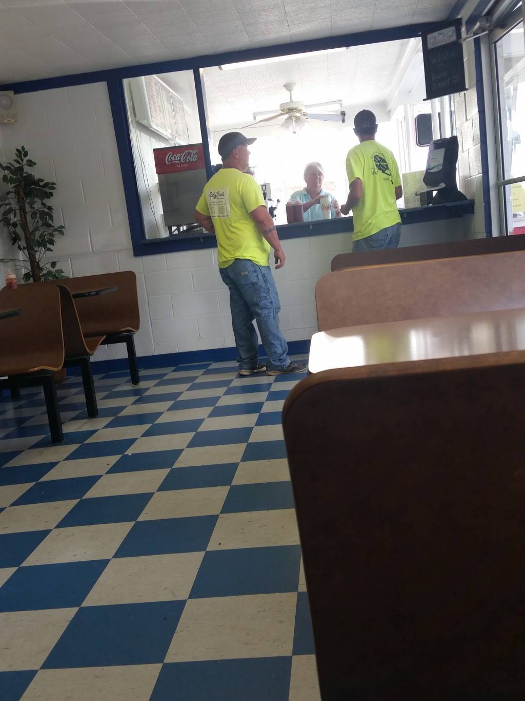 Kevins Korner | restaurant | 1611 Market St, Pascagoula, MS 39567, USA | 2287621535 OR +1 228-762-1535