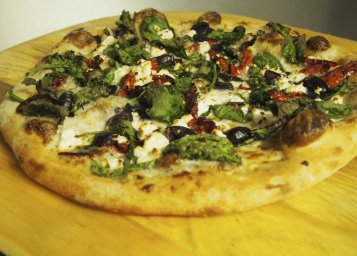 Little Es Pizzeria | restaurant | 807 Highland Ave, Greensburg, PA 15601, USA | 7248347336 OR +1 724-834-7336