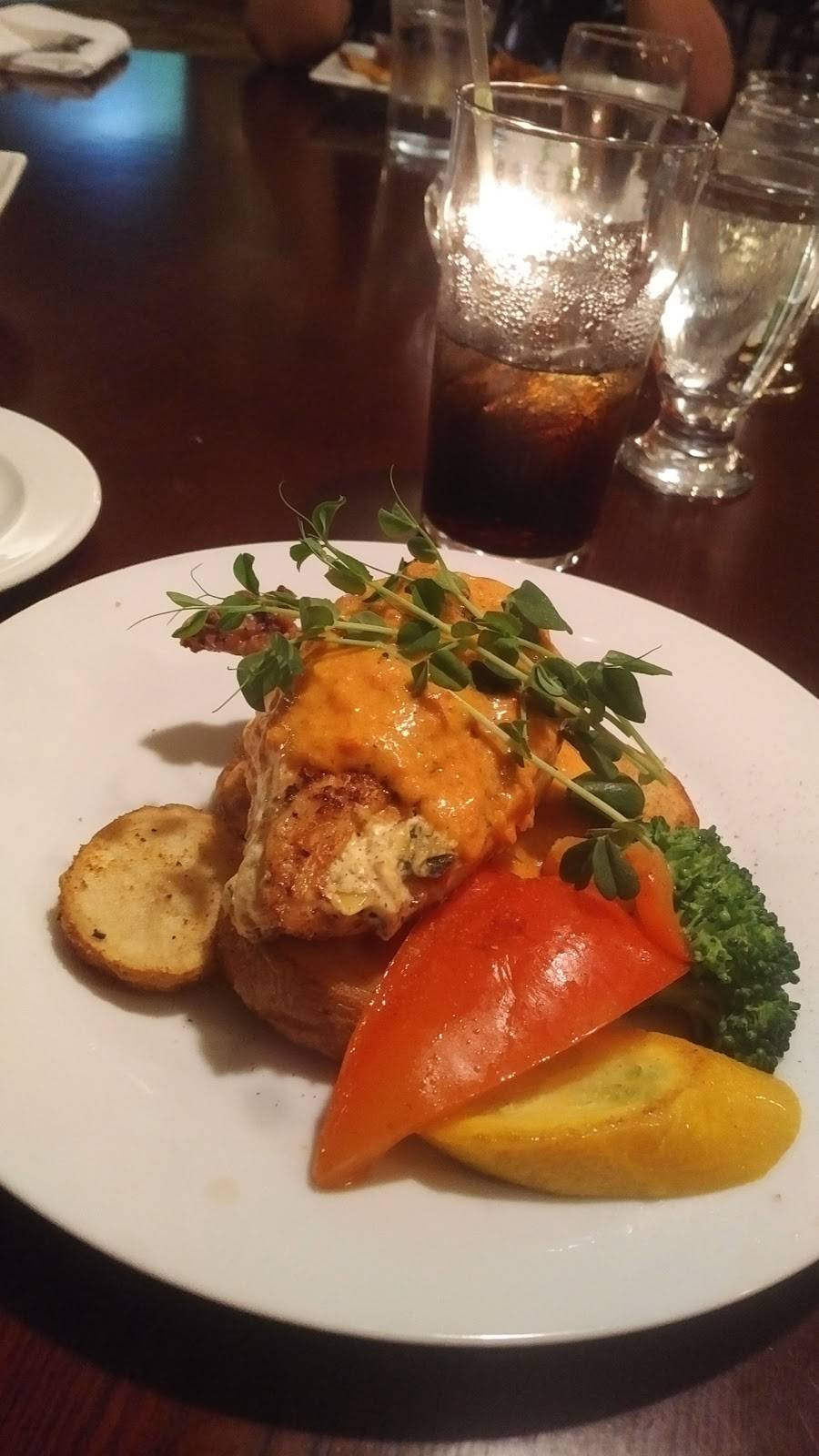 The Library Restaurant | restaurant | 924 King St, Midland, ON L4R 0B8, Canada | 7055280100 OR +1 705-528-0100