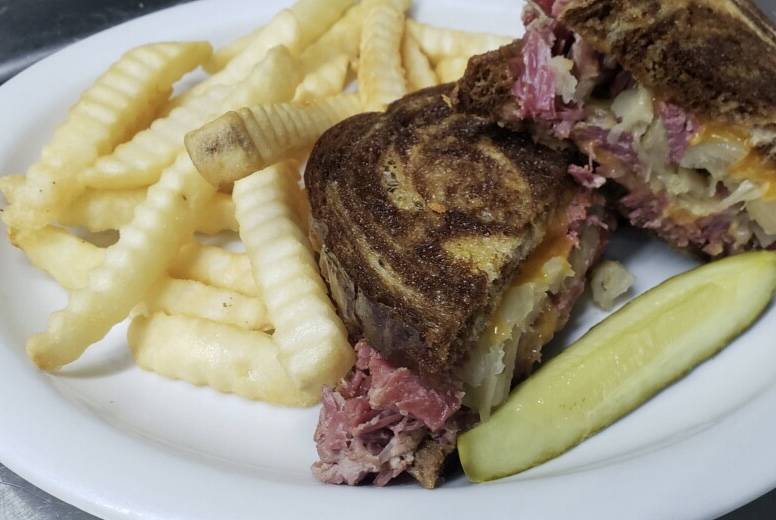 JDs Family Diner | restaurant | 1655 Mayflower Rd, Niles, MI 49120, USA | 2696970657 OR +1 269-697-0657