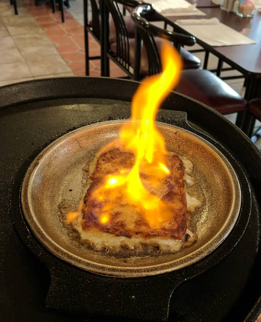 Auroras Family Restaurant | restaurant | 41830 Hayes Rd, Clinton Twp, MI 48038, USA | 5868555040 OR +1 586-855-5040