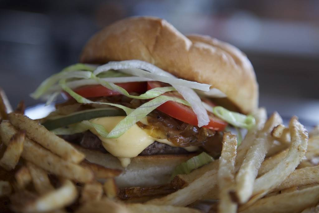 The Barn | restaurant | 3068 Cabrillo Hwy, Half Moon Bay, CA 94019, USA | 6505608363 OR +1 650-560-8363