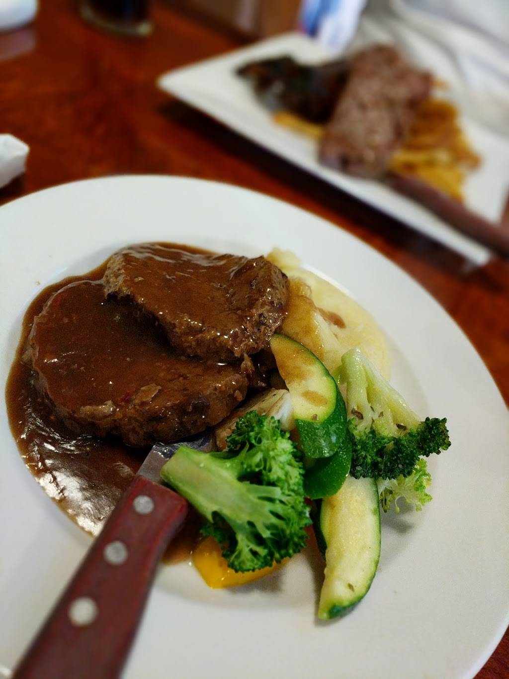 Brooklin Pub | restaurant | 15 Baldwin St, Whitby, ON L1M 1A2, Canada | 9054253055 OR +1 905-425-3055