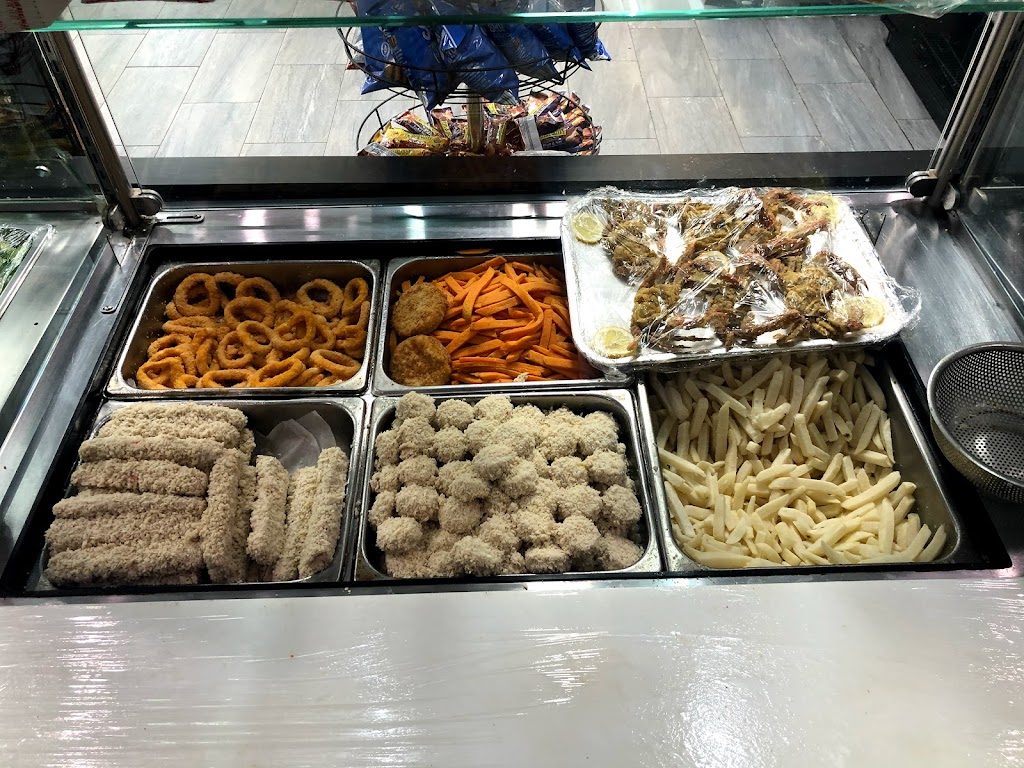 Fish In A Flash | restaurant | 143 E Gun Hill Rd, Bronx, NY 10467, USA | 3473468901 OR +1 347-346-8901