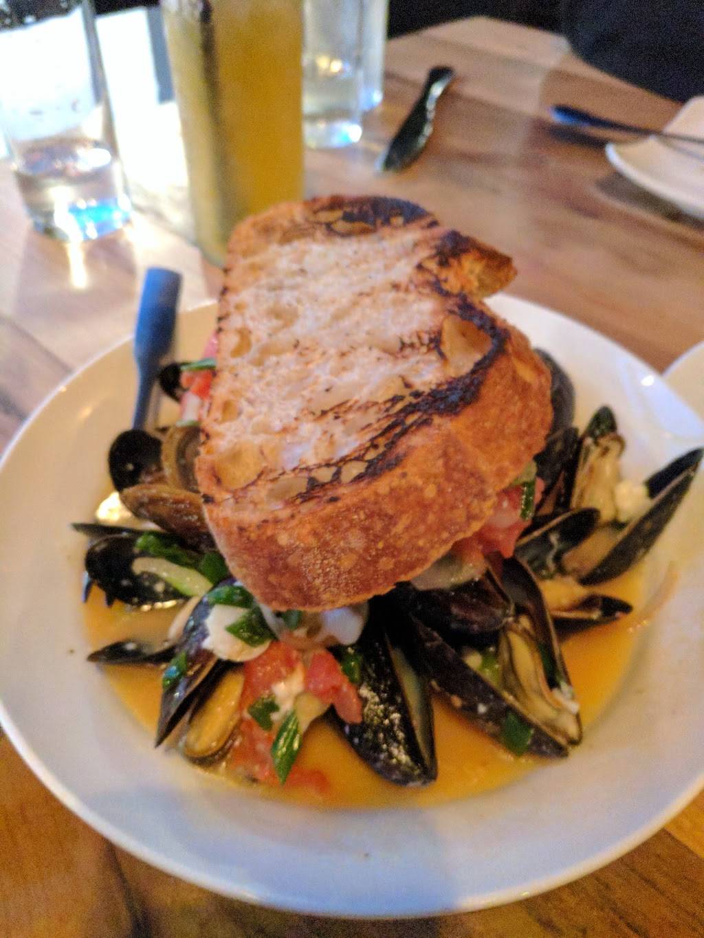 Watershed Kitchen & Bar | restaurant | 1145 Chesapeake Ave STE D, Columbus, OH 43212, USA | 6143571936 OR +1 614-357-1936