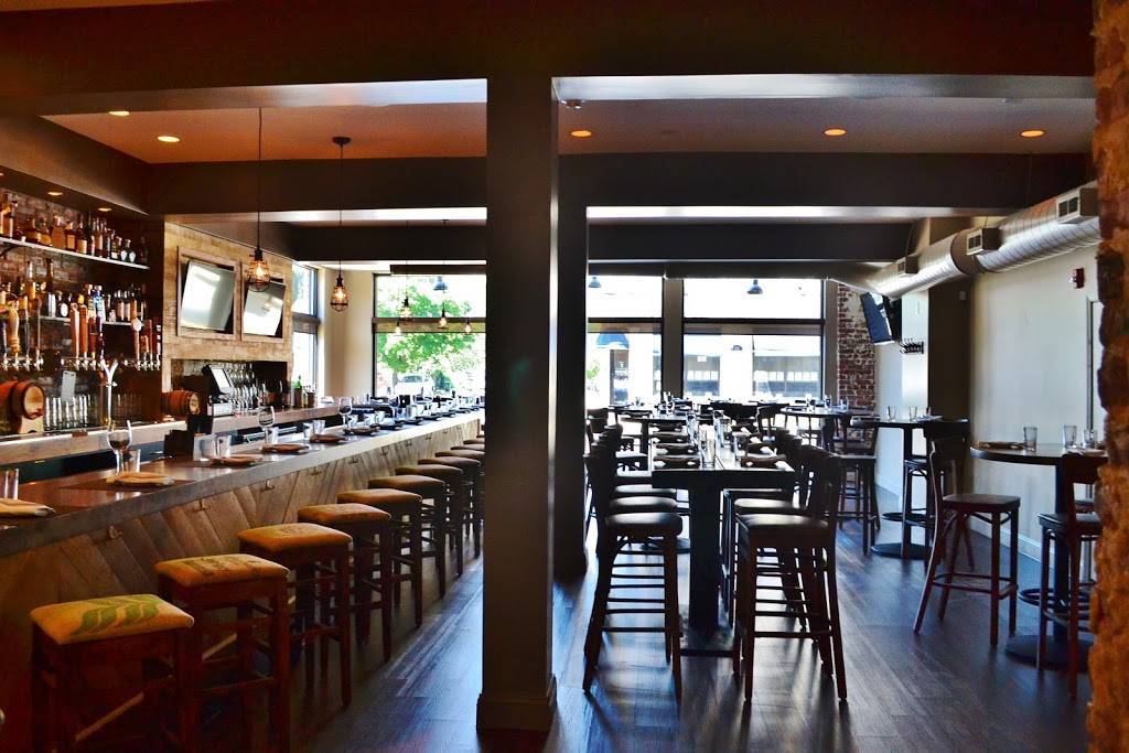 B2 Bistro + Bar | restaurant | 141 Shrewsbury Ave, Red Bank, NJ 07701, USA | 7322688555 OR +1 732-268-8555