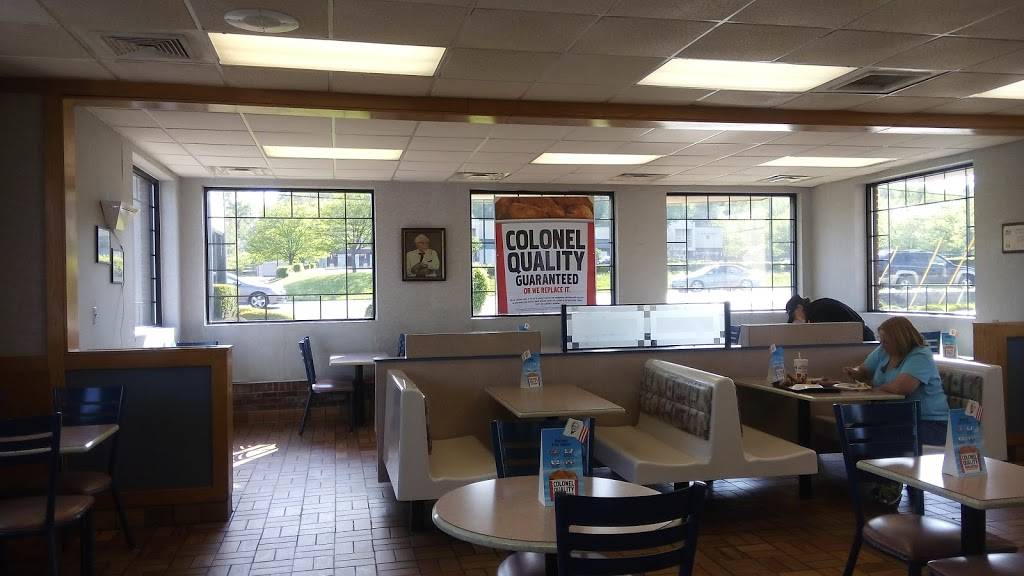 KFC | restaurant | 2124 State St, New Albany, IN 47150, USA | 8129458498 OR +1 812-945-8498