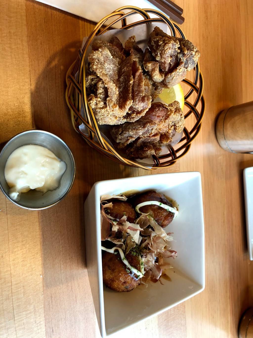 KINTON RAMEN | restaurant | 2575 Boulevard Daniel-Johnson, Laval, QC H7T 1S8, Canada | 4506822223 OR +1 450-682-2223