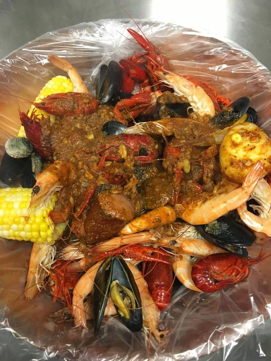 Crackin Crawfish LLC | restaurant | 440 E McCullough Dr, Charlotte, NC 28262, USA | 7049006603 OR +1 704-900-6603