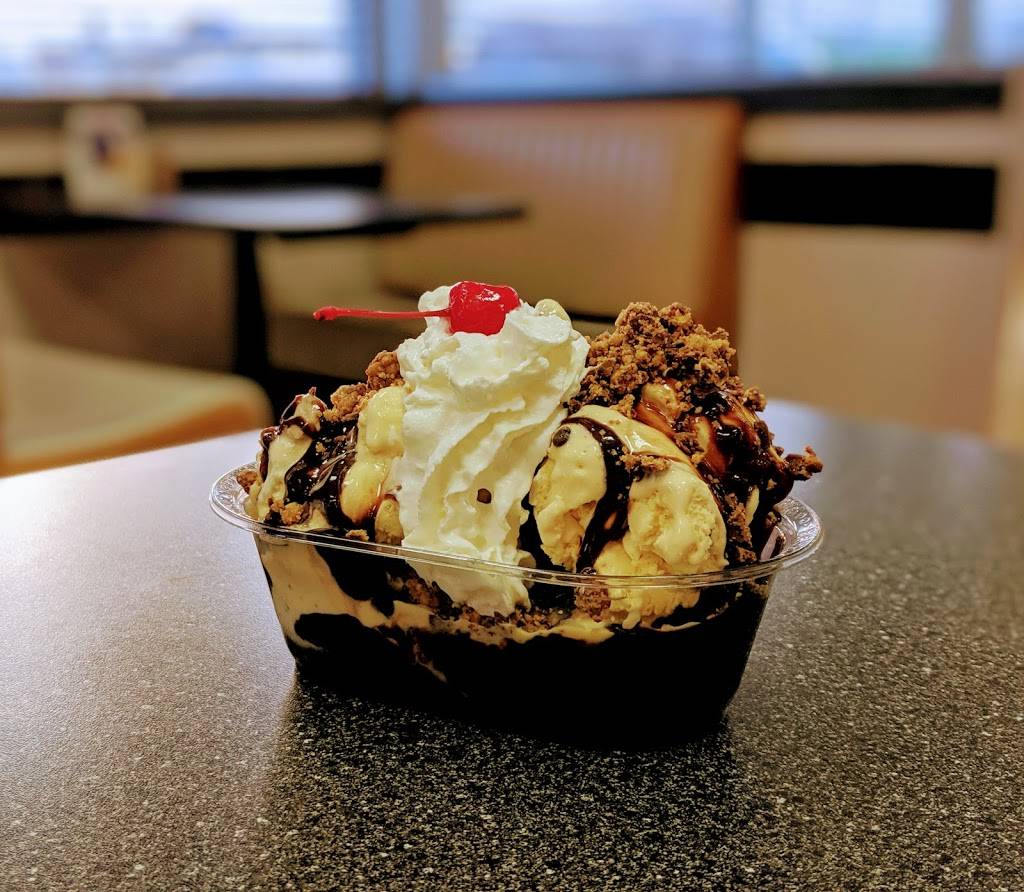 Braums Ice Cream & Burger Restaurant | restaurant | 2201 S Aspen Ave, Broken Arrow, OK 74012, USA | 9184499428 OR +1 918-449-9428